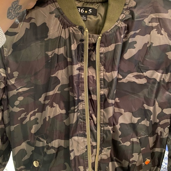 Army fatigue bomber jacket sz M NWT - Picture 2 of 5